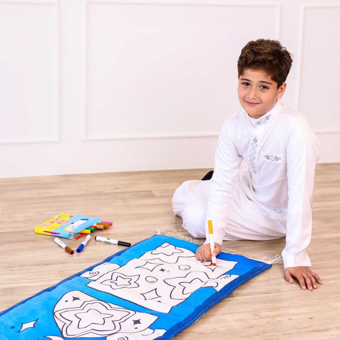 Blue stars colouring prayer mat