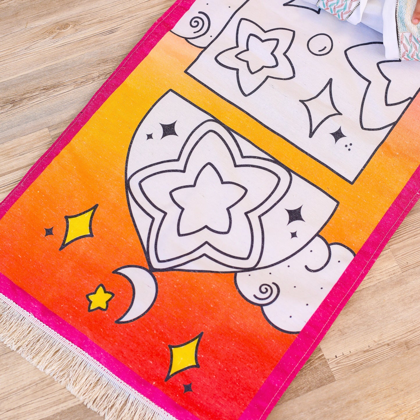 Orange stars colouring prayer mat