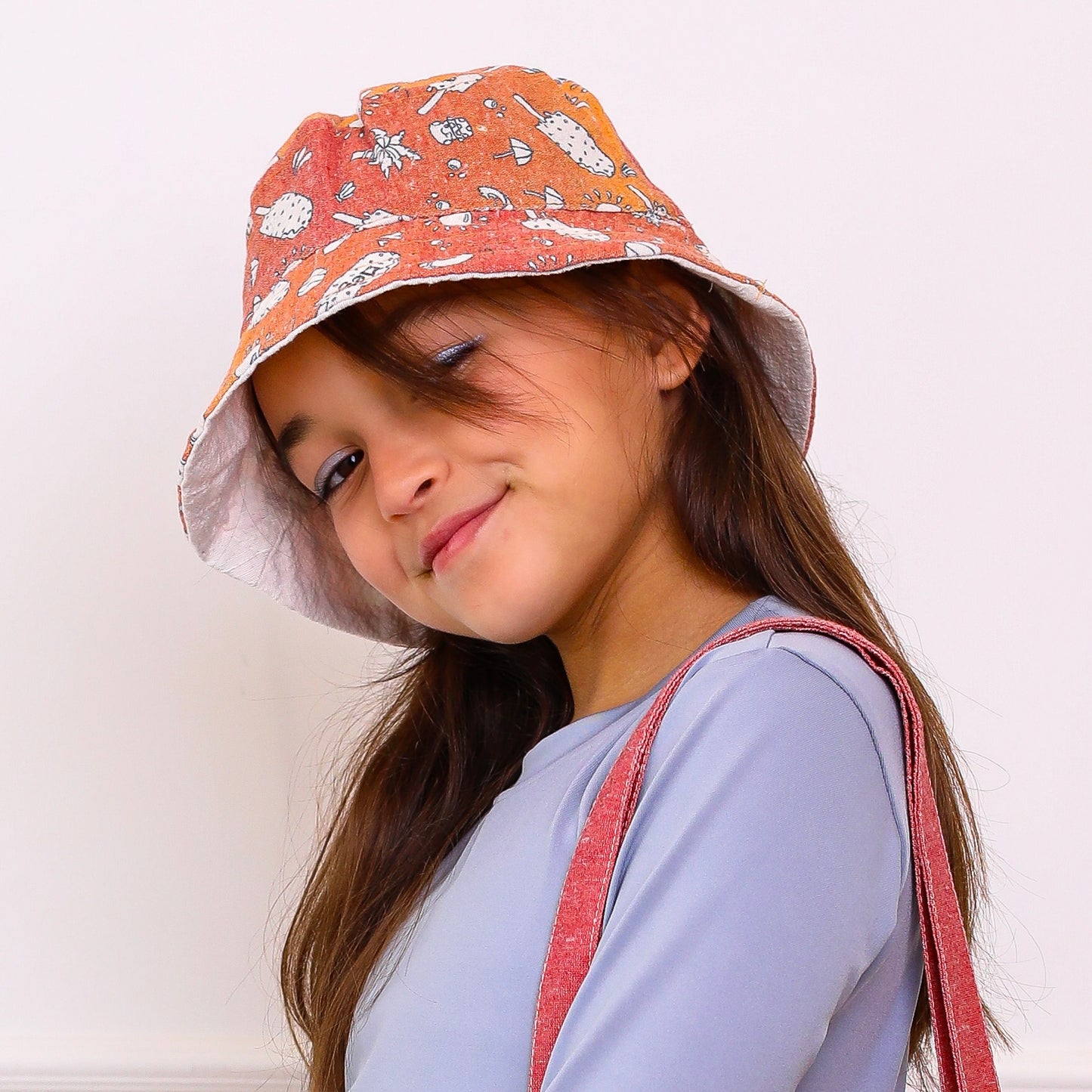 Mega Caramel bucket hat