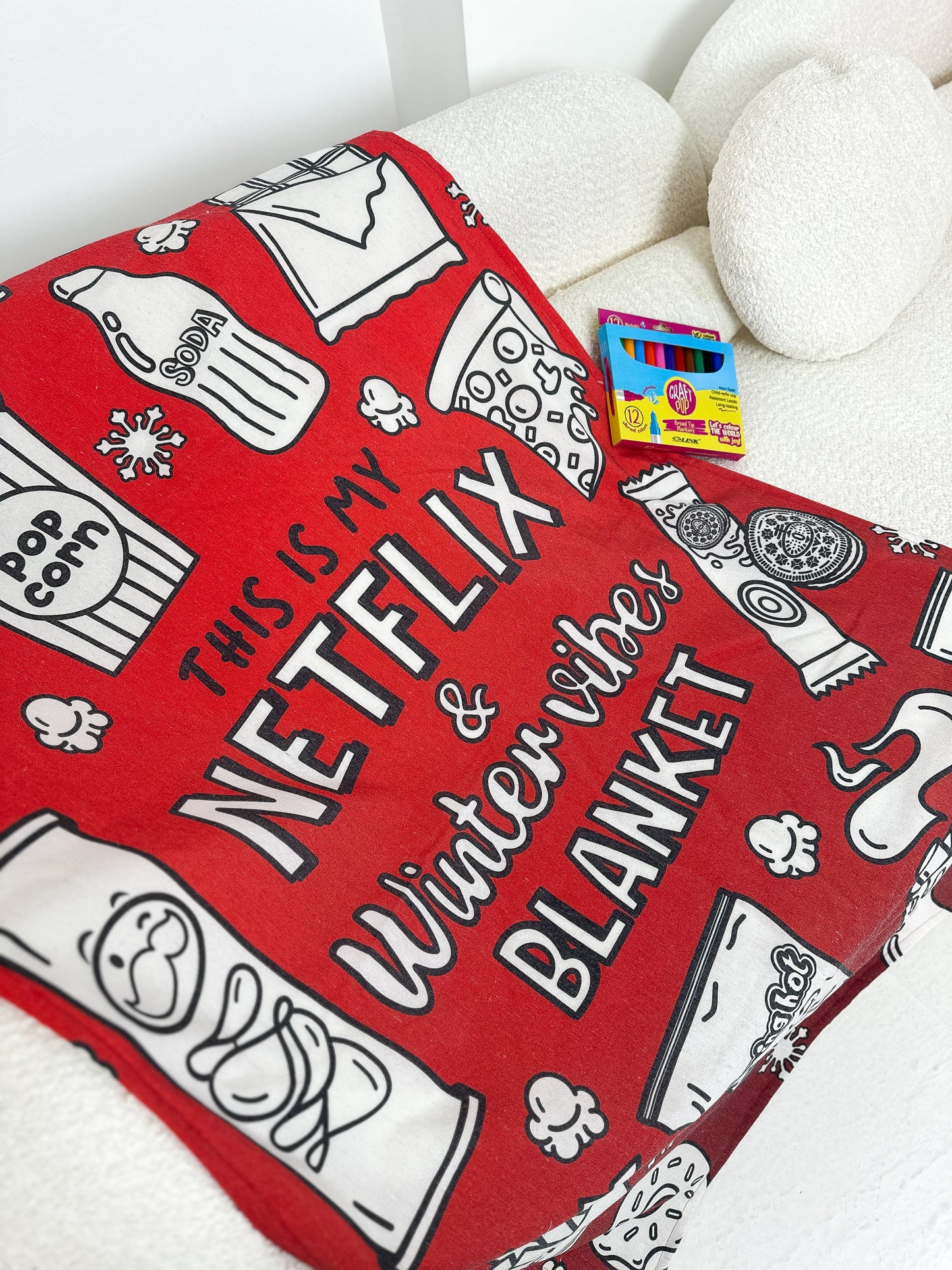 Netflix Colouring Blanket