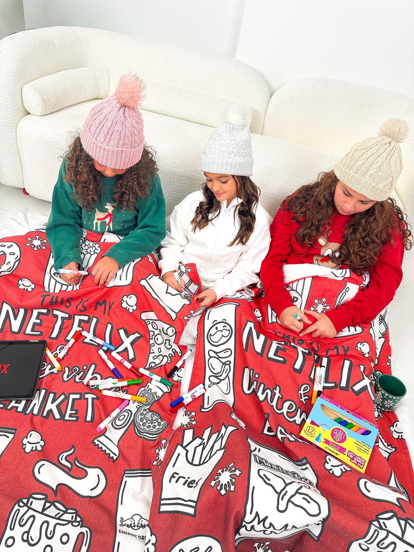 Netflix Colouring Blanket