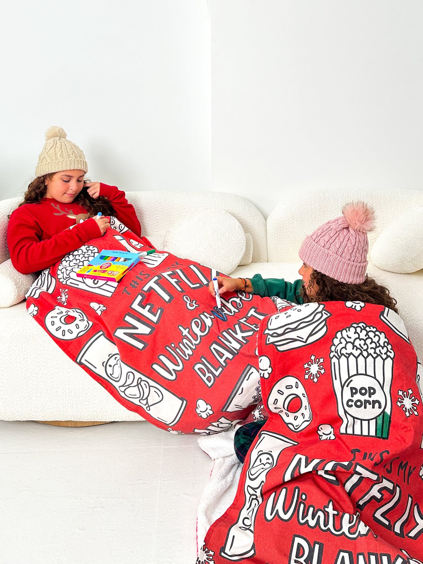 Netflix Colouring Blanket