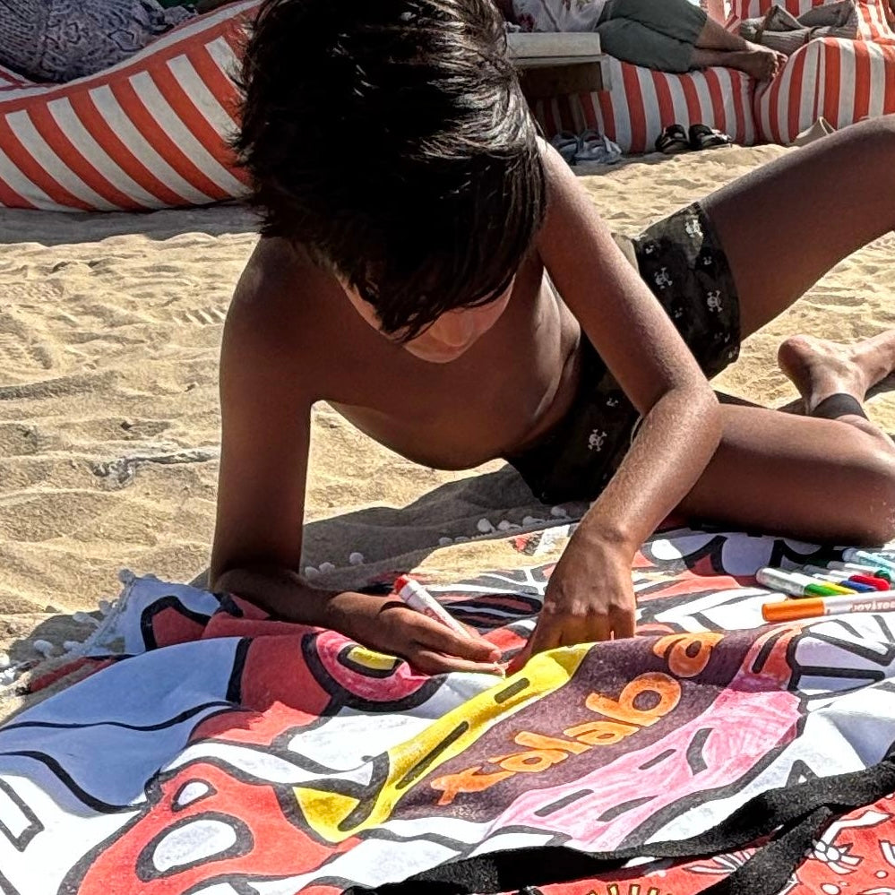 Craft Pop X Talabat colouring beach mat